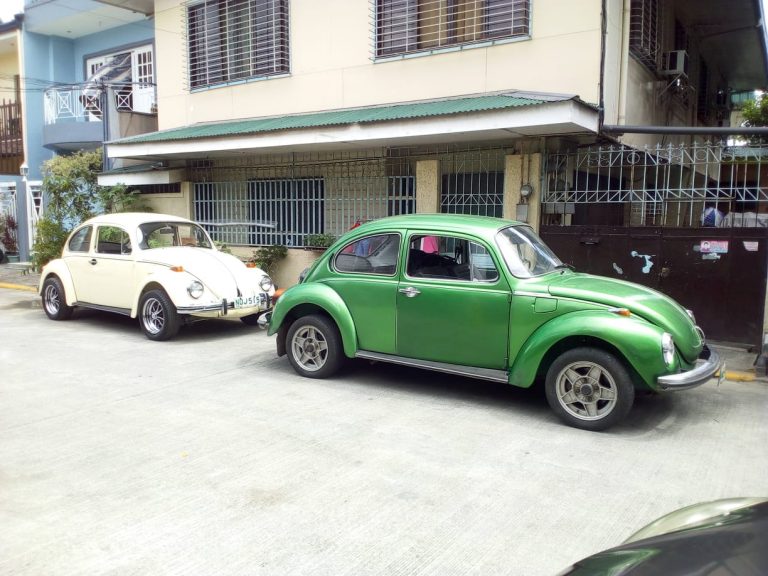 … parked it n front of the cream 1300 S to take several photos…