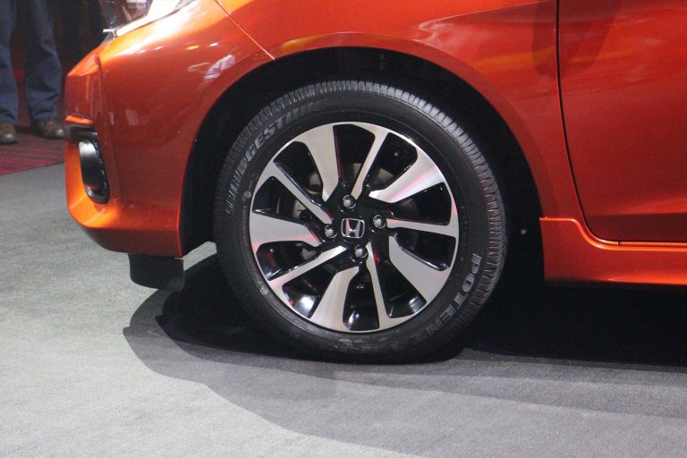 Brio RS rolls on 15-inch alloys shod in Bridgestone Potenza 185/55R-15 tires.